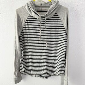 Carhartt women’s striped boatneck long sleeve tee small